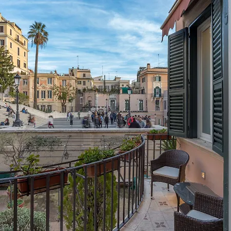Les Diamants Spanish Steps Suite