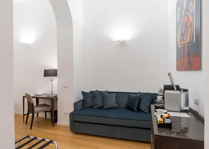 Otel Les Diamants Spanish Steps