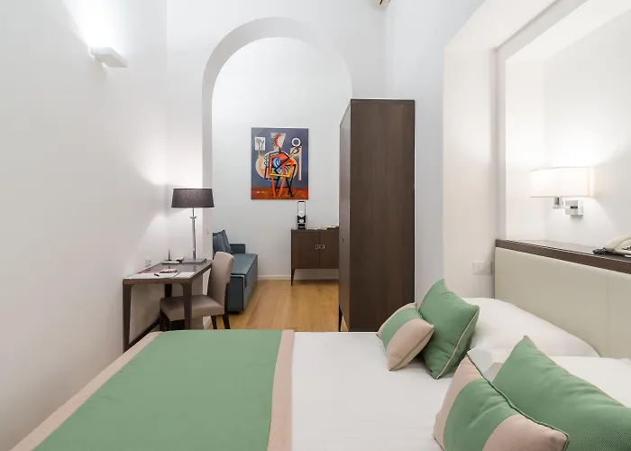 Otel Les Diamants Spanish Steps