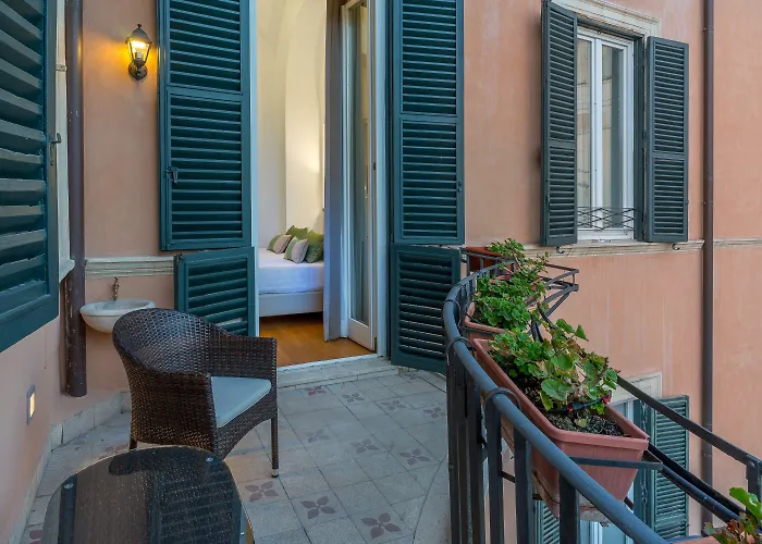 Otel Les Diamants Spanish Steps