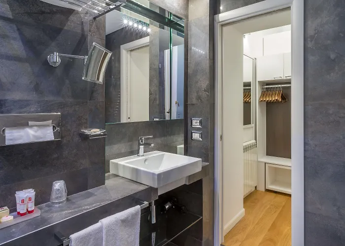 Les Diamants Spanish Steps Otel 2*